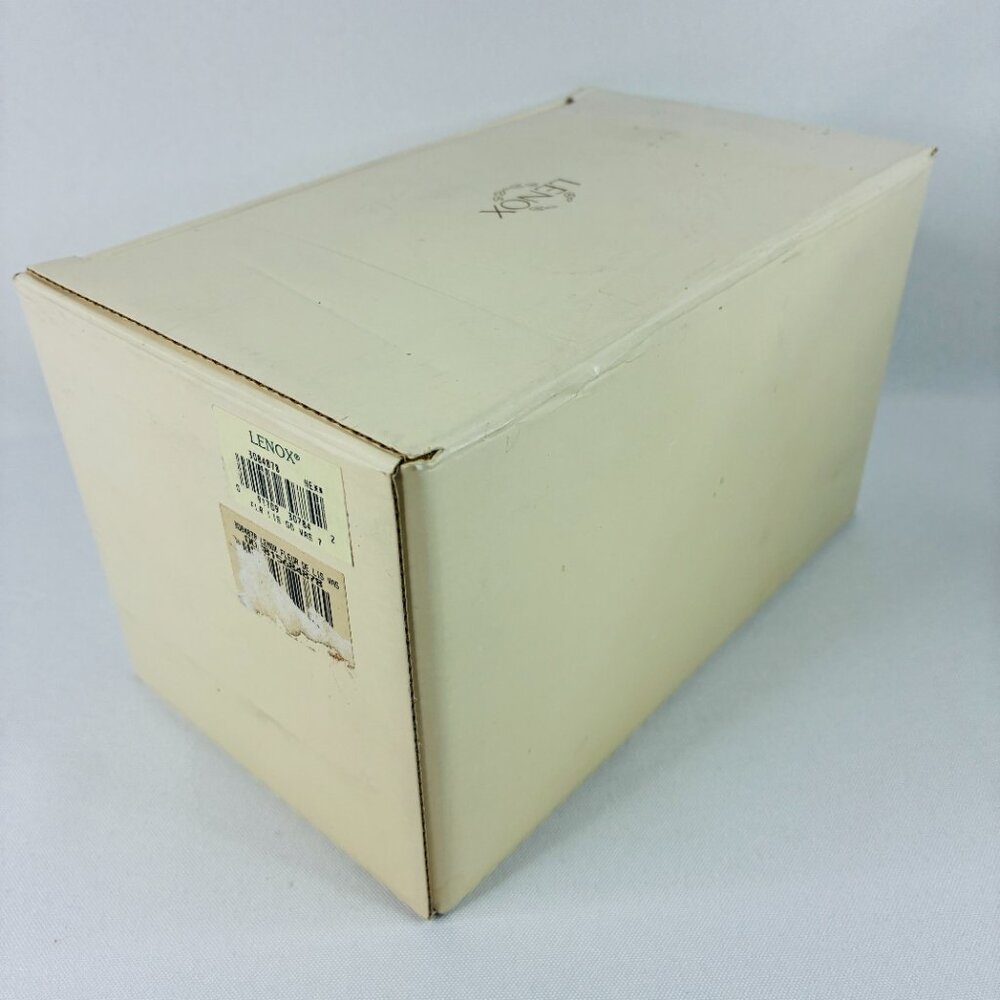 Lenox Fleur de Lis Collection Embossed Pierced Flower Vase Ivory Gold USA 7.5" - Picture 13 of 16